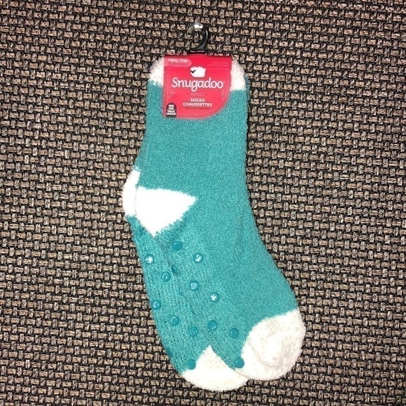 Socks & mittens 2 pair of soft socks and 1 pair of mittens New with tags - Picture 3 of 6